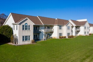 Meadowview Homes in Fond du Lac, WI - Building Photo