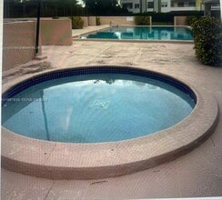 10661 SW 108th Ave in Miami, FL - Building Photo - Building Photo