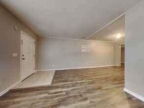 8207 Patou Dr S in Jacksonville, FL - Building Photo - Building Photo