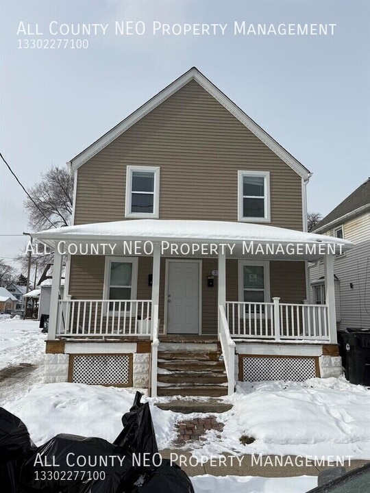 3320 W 56th St in Cleveland, OH - Building Photo