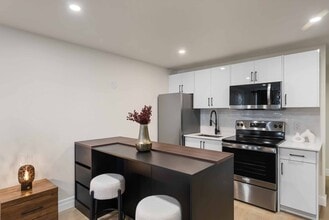 129 Paxton Ln in Niagara-On-The-Lake, ON - Building Photo - Building Photo