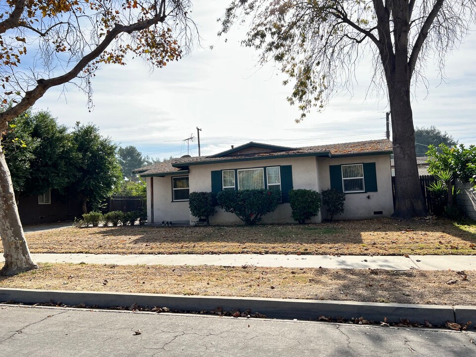 408 E Plymouth St in Glendora, CA - Building Photo