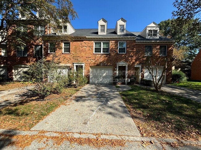 610 Guy Ln