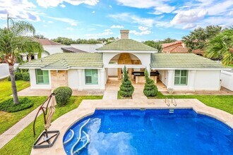 314 Bordeaux Dr in Laredo, TX - Building Photo - Building Photo