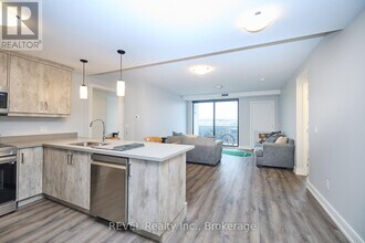 300B-300B Fourth Ave in St Catharines, ON - Building Photo - Building Photo