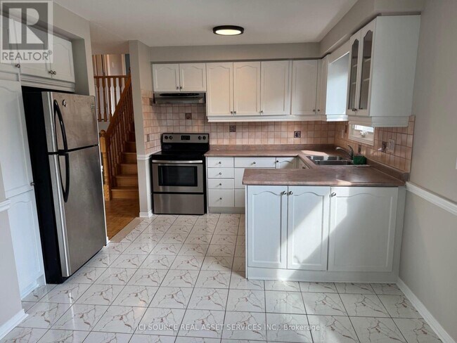 115 Tall Grass Trail in Vaughan, ON - Building Photo - Building Photo