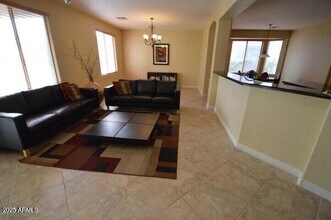 857 W Glenmere Dr in Chandler, AZ - Foto de edificio - Building Photo