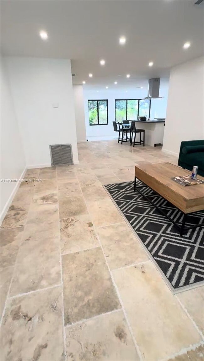 820 NW 50th St in Miami, FL - Building Photo - Building Photo