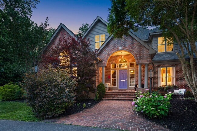 118 Holcombe Cove Rd in Candler, NC - Building Photo - Building Photo