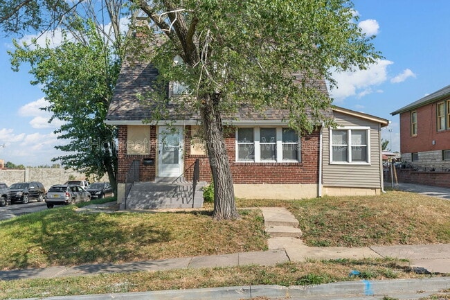 44 Blakemore Pl in St. Louis, MO - Building Photo - Building Photo