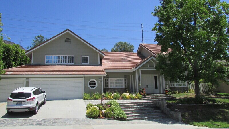 845 Greenridge Dr in La Canada Flintridge, CA - Building Photo