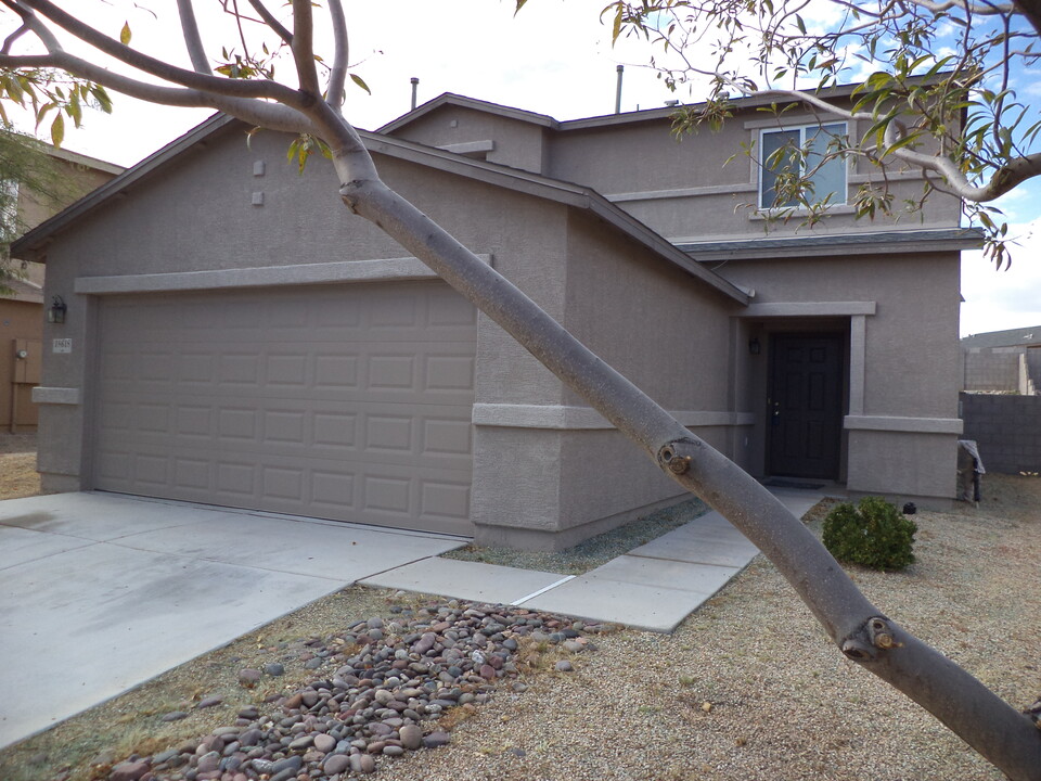 18618 S Avenida del Ensueno in Sahuarita, AZ - Building Photo