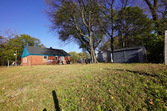 2361 Joy Ln in Memphis, TN - Building Photo - Building Photo
