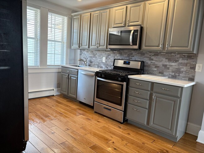property at 3415 Mt Pleasant Ave
