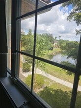 4163 N Haverhill Rd in West Palm Beach, FL - Building Photo - Building Photo