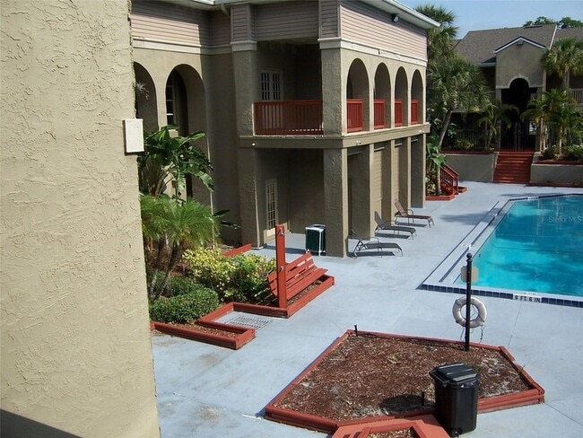 455 Wymore Rd, Unit 202