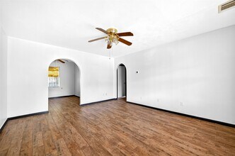 423 Gammon Dr in Houston, TX - Building Photo - Building Photo