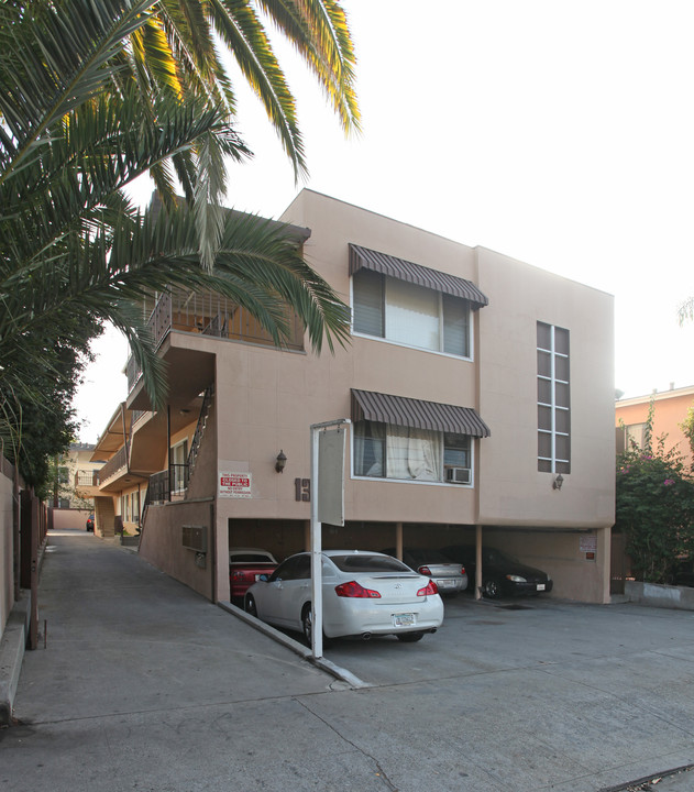 1352 N Las Palmas Ave in Los Angeles, CA - Building Photo