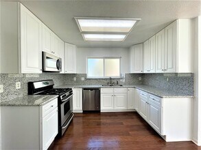 834 Island Meadow Ct in Houston, TX - Building Photo - Building Photo