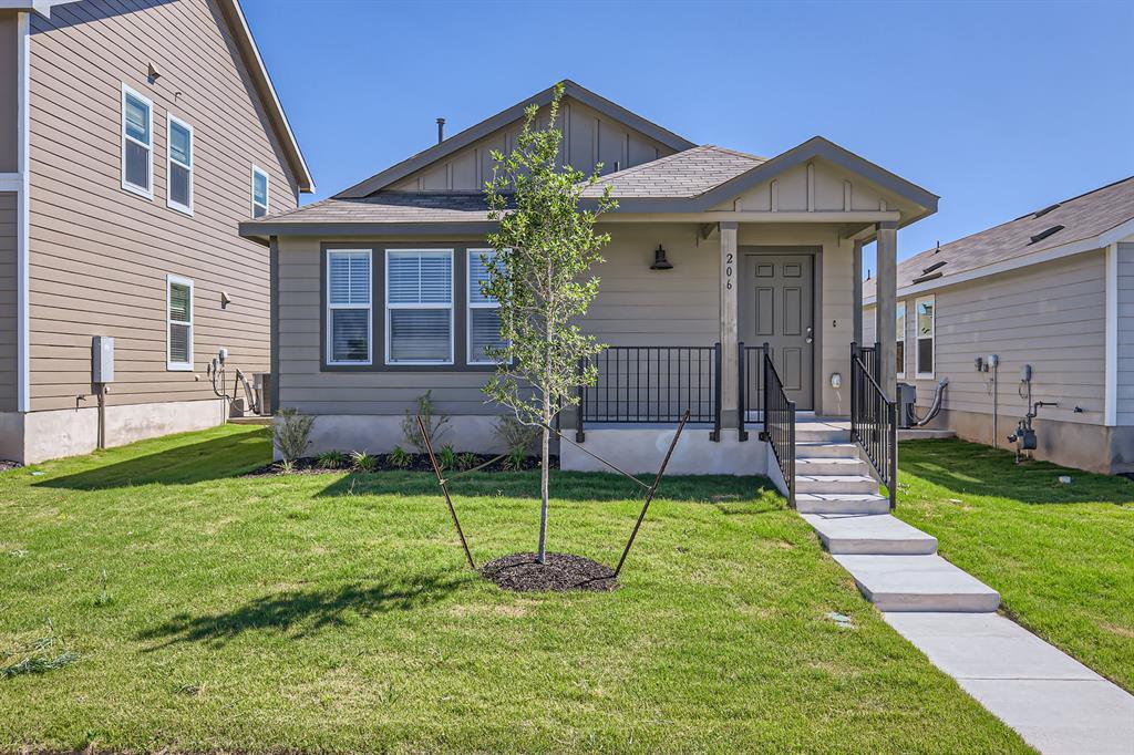 206 Sambre St in Niederwald, TX - Building Photo