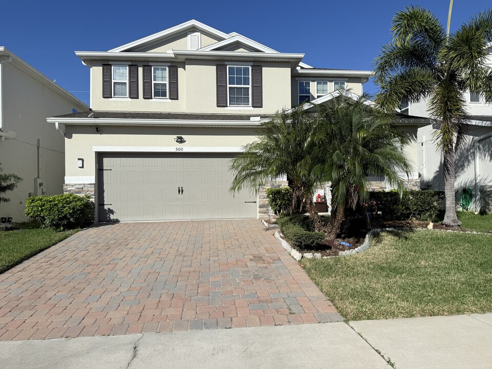 500 Bottlebrush Loop in Sanford, FL - Building Photo