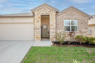 199 Frostweed Dr in Niederwald, TX - Building Photo - Building Photo