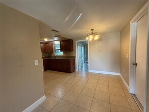 5202 School Rd in New Port Richey, FL - Building Photo - Building Photo
