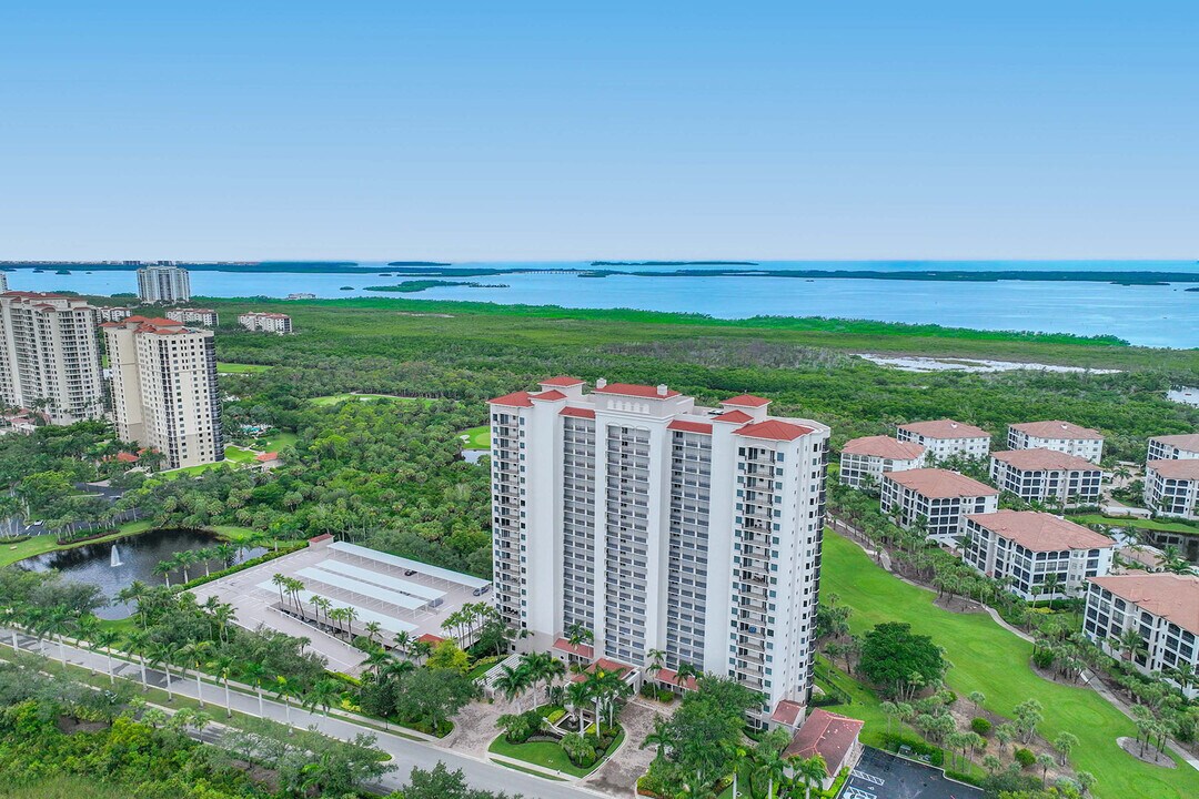23540 Via Veneto in Estero, FL - Building Photo