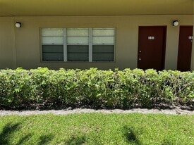 13475 SW 9th St in Pembroke Pines, FL - Building Photo