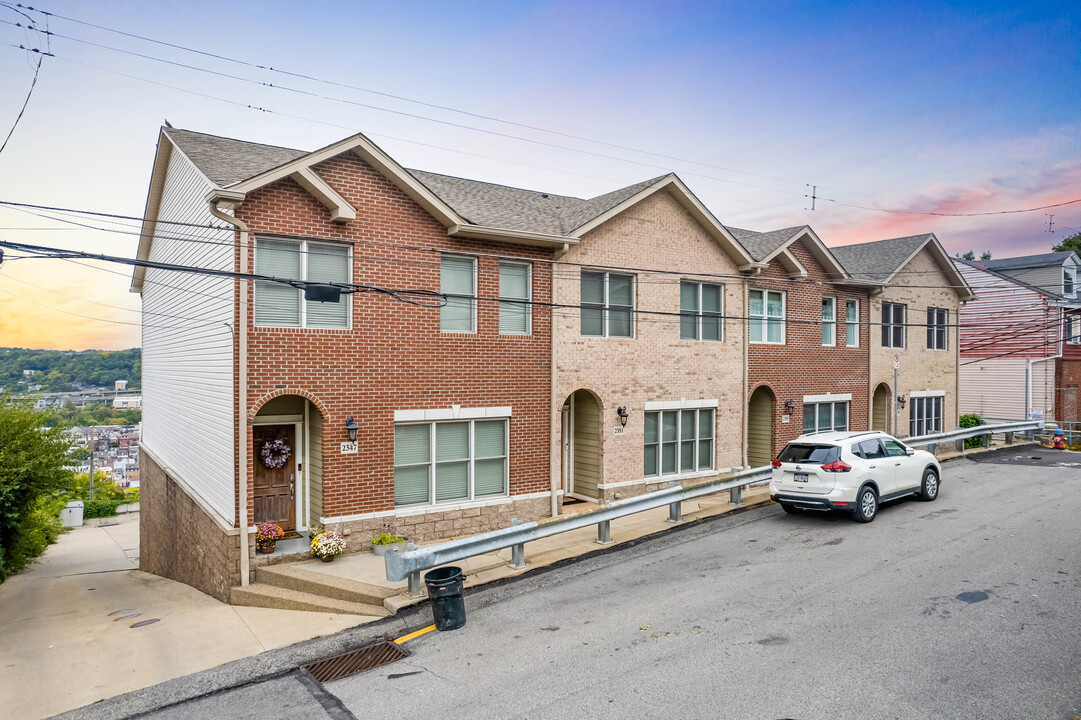 19 Holt Street, Southside of Pittsburgh in Pittsburgh, PA - Building Photo