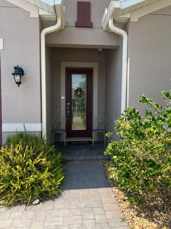 2070 Sola Vista Ave in St. Cloud, FL - Building Photo - Building Photo