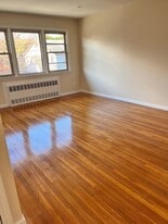 0-02 2 St, Unit 2 in Staten Island, NY - Building Photo