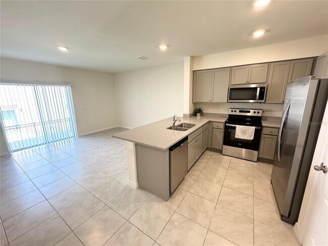 2353 Penguin Blvd in Davenport, FL - Building Photo - Building Photo