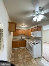 300 E Furman Dr in Sterling, VA - Building Photo - Building Photo