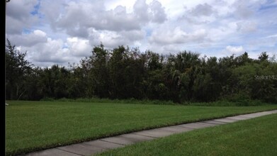 26915 Stillbrook Dr in Zephyrhills, FL - Building Photo - Building Photo