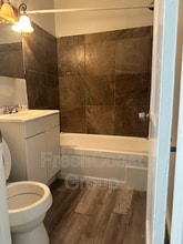 8006 Maryland Ave in Cleveland, OH - Building Photo - Building Photo