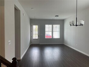 3699 Annsbury Ct in Lilburn, GA - Building Photo - Building Photo