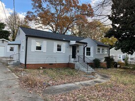 1602 Cook St in High Point, NC - Building Photo
