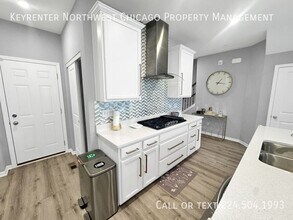 142 Roslyn Pl in Bloomingdale, IL - Building Photo - Building Photo