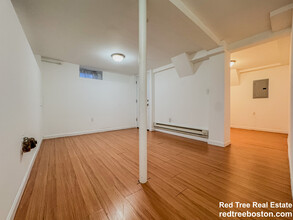 89 Spring St, Unit 3 in Cambridge, MA - Building Photo - Building Photo