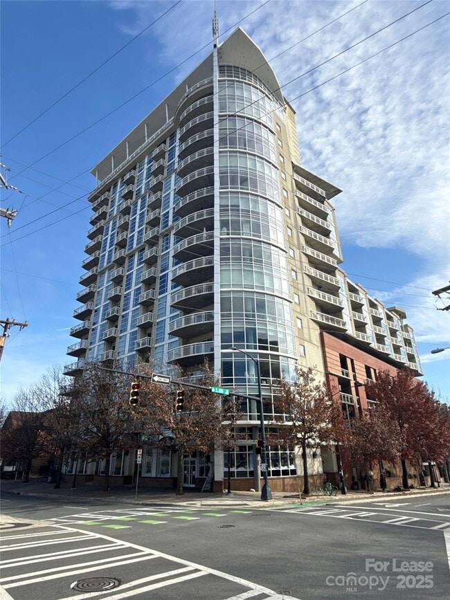505 E 6th St in Charlotte, NC - Building Photo - Building Photo