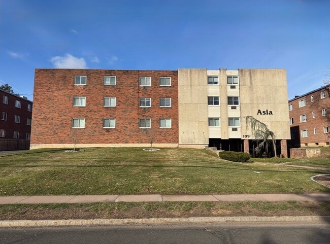 property at 109 S Main St