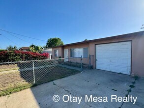 1014 Emory St in Imperial Beach, CA - Building Photo - Building Photo