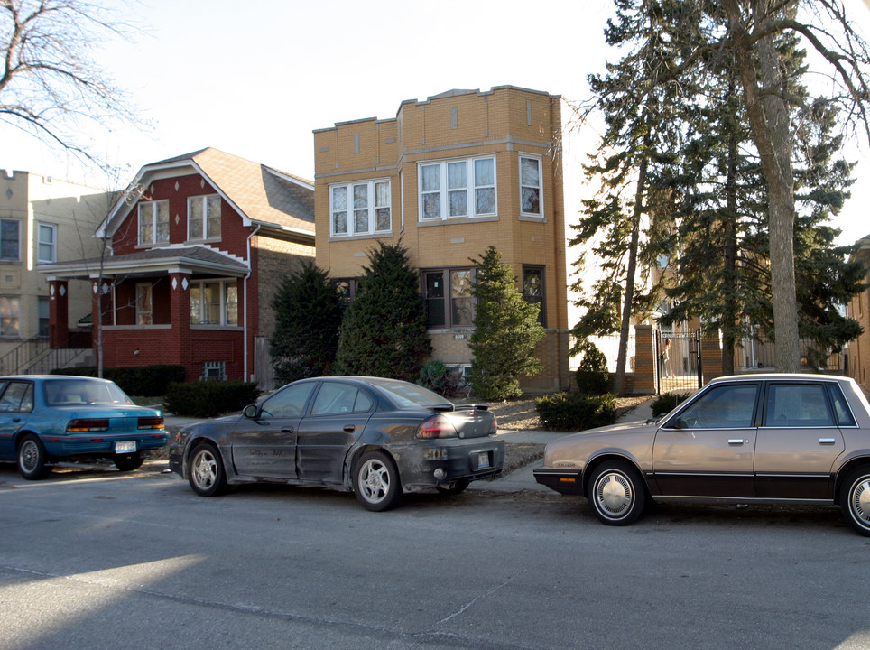 5607-5609 N Mango Ave in Chicago, IL - Building Photo