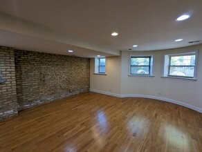 2834 N Albany Ave in Chicago, IL - Building Photo - Building Photo