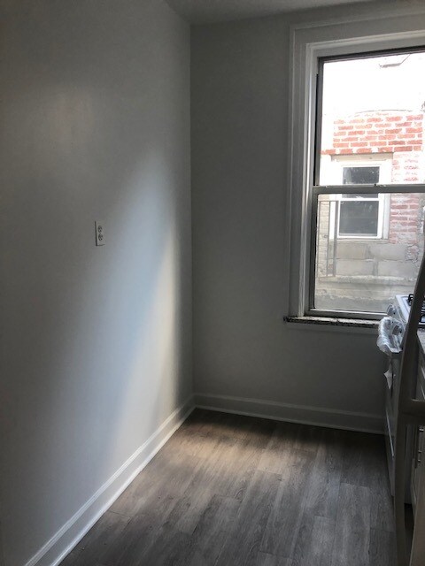 2907 Ditmars Blvd in Astoria, NY - Foto de edificio - Building Photo