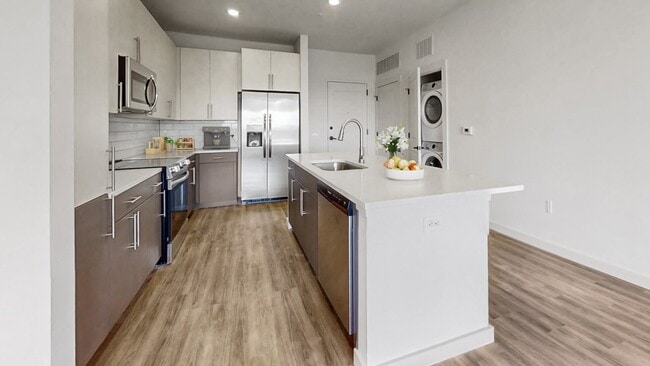 Vista at Summit - Now Leasing! in Rogers, AR - Foto de edificio - Building Photo