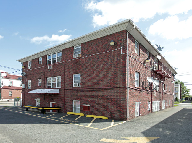 950 Sheridan Ave in Elizabeth, NJ - Building Photo - Building Photo