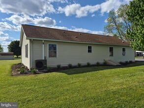 283 Colorado St in Chambersburg, PA - Building Photo - Building Photo