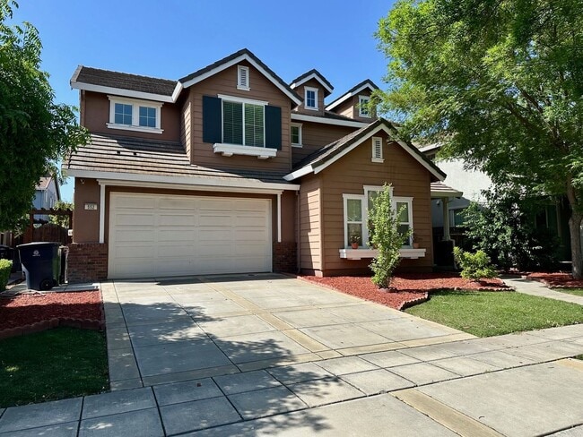 552 W Cancion Ct in Mountain House, CA - Building Photo - Building Photo